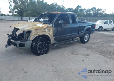 2013 Ford F-250 Lariat z USA, uszkodzony, nr VIN 1FT7X2B67DEA66190